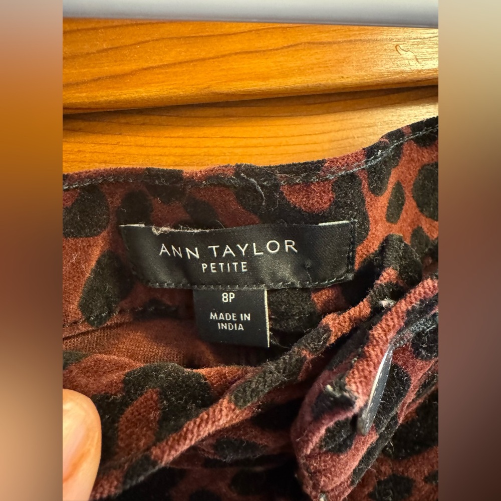 Red Leopard-print Straight Velvet Pants - Picture 5 of 5